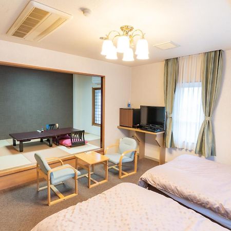 Irodori Koyo Hotel Komono Eksteriør billede