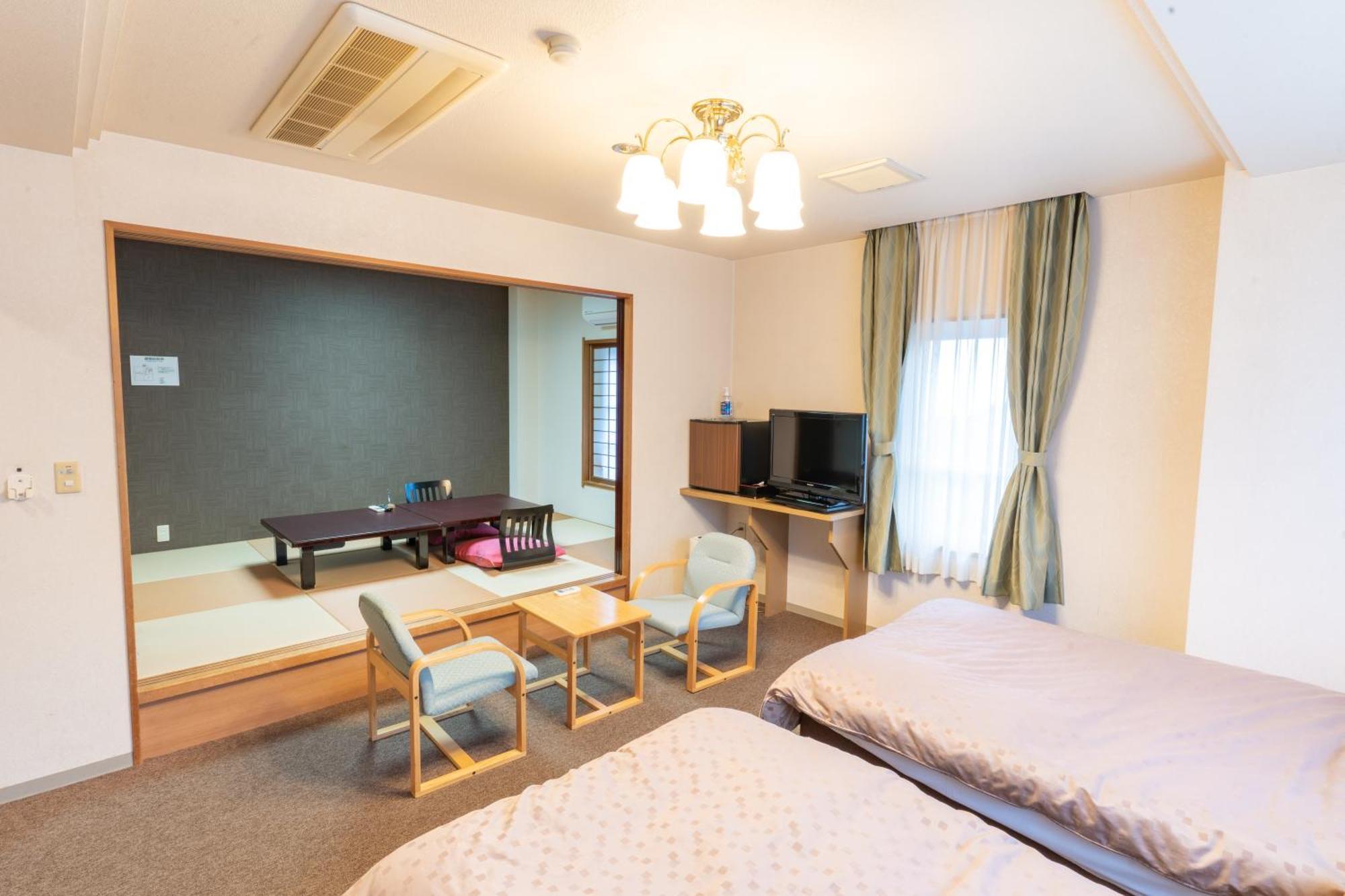 Irodori Koyo Hotel Komono Eksteriør billede